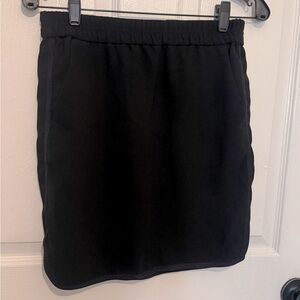 J. CREW Women's Black Crepe Curved Hem Pencil Skirt Size 0